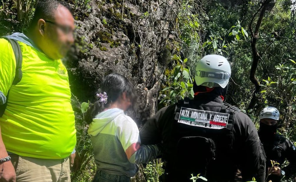 Un hombre de 45 años y una menor de edad fueron localizados en la zona conocida como “Acantilados de la Tercera Joroba de Picacho”. Foto Especial