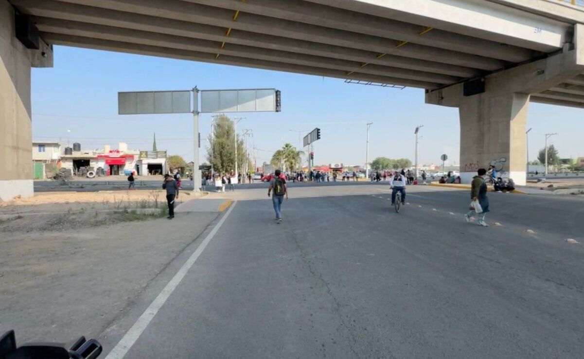 Bloquean el camino libre al Aeropuerto Internacional Felipe Ángeles / Foto Especial