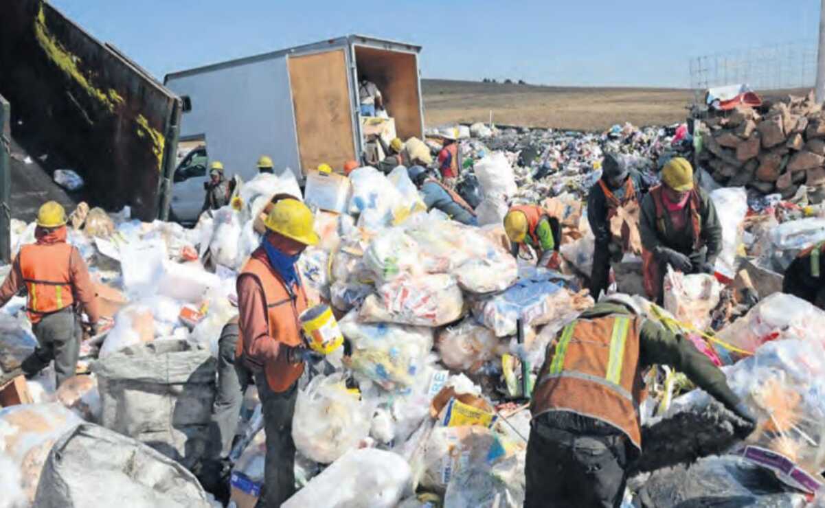El relleno sanitario a registrado un
333% de aumento en la recepción de basura en Zinacantepec desde mayo de 2022. Foto: Arturo Hernández / El Universal Estado de México