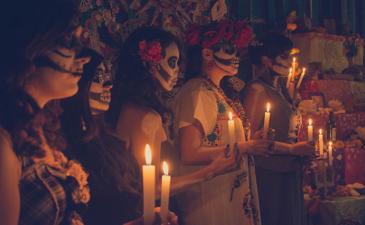Los mexicanos celebramos Día de Muertos porque nos conecta con nuestras raíces. Foto: Especial.