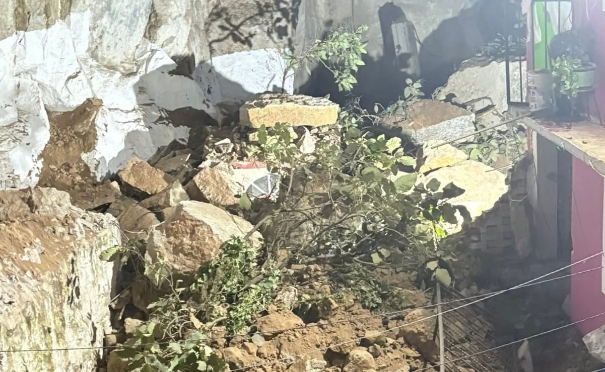 Retiran 105 toneladas de roca tras deslave de talud en San Lorenzo Totolinga