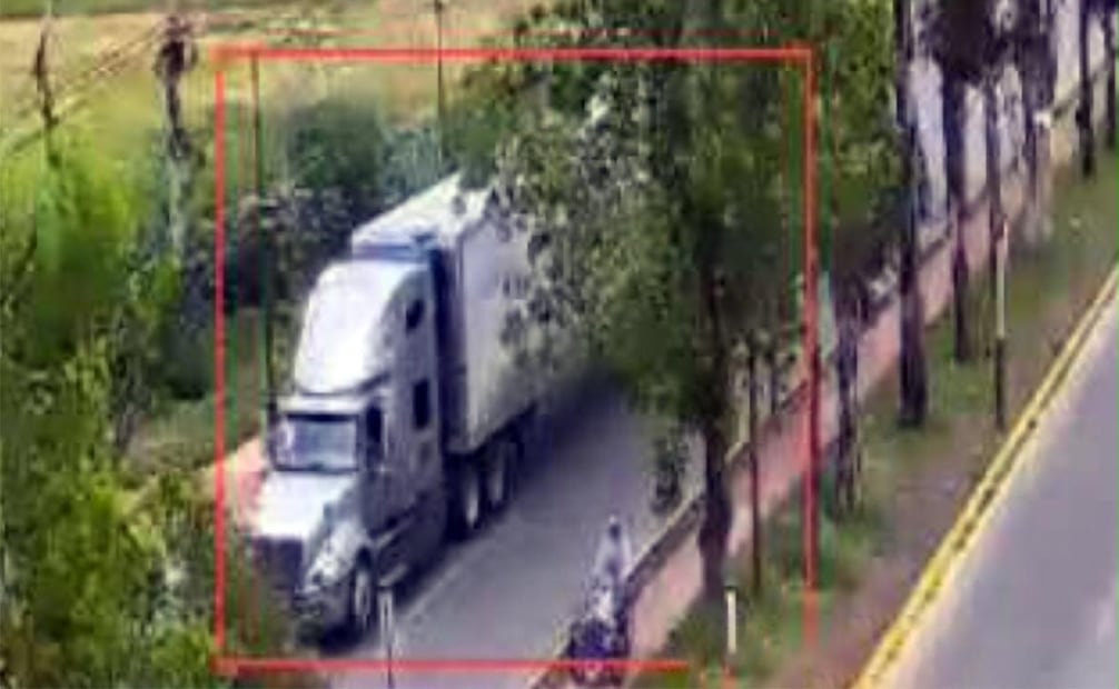 El seguimiento mediante GPS y cámaras permitió ubicar la unidad de carga. Foto especial