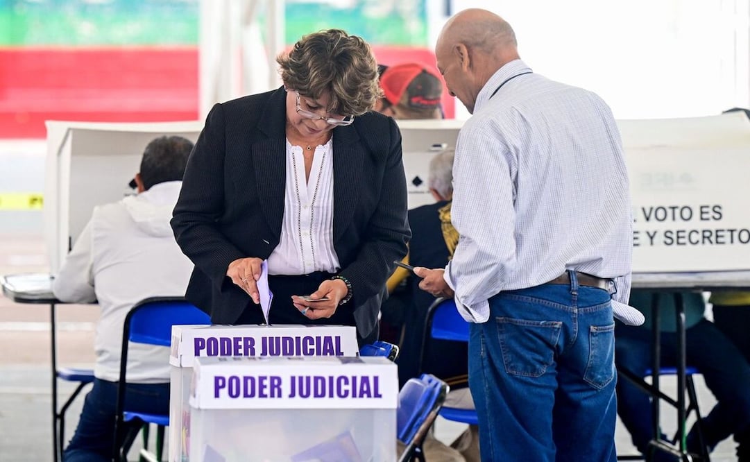 Delfina Gómez Álvarez votó en Texcoco / Foto: Especial