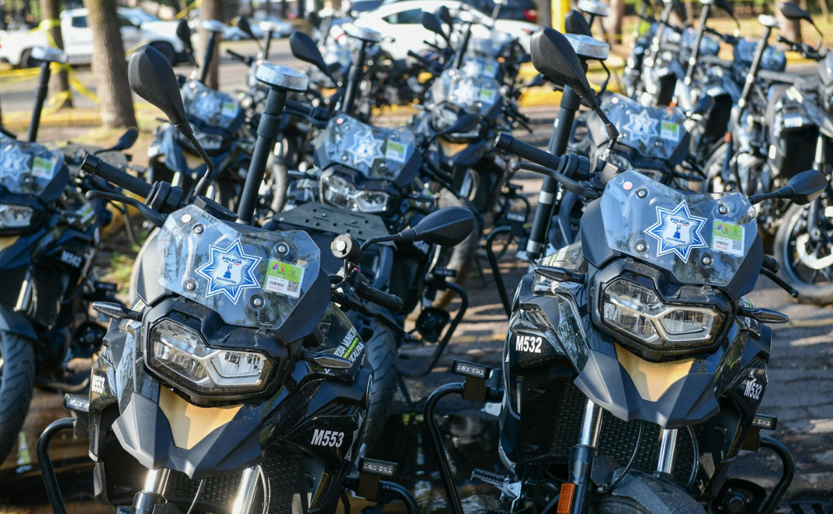 Naucalpan recibe equipamiento y vehículos para la seguridad por parte del gobierno estatal. Foto: Especial
