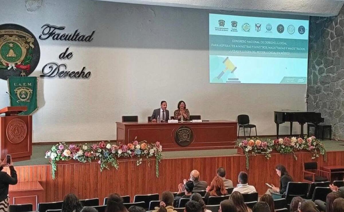 Asamblea de la Facultad de Derecho de la UAEMéx / Foto Especial