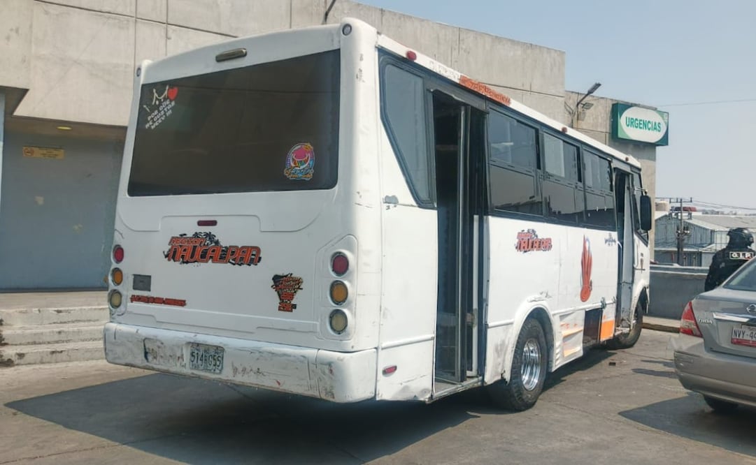 La Fiscalía estatal recolectó indicios en la unidad de transporte público donde se perpetró la agresión directa. Foto Especial