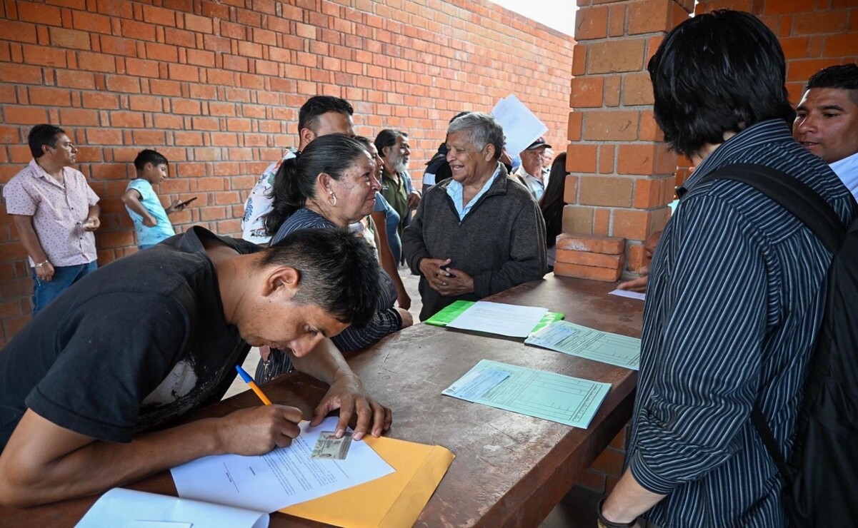 Entregan apoyos de hasta 50 mil pesos a productores pirotécnicos
