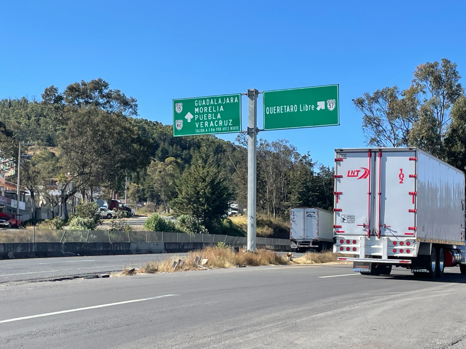 El paso hacia Hidalgo y Querétaro desde el Edomex, son tramos inseguros para los transportistas. Foto Michelle Sánchez