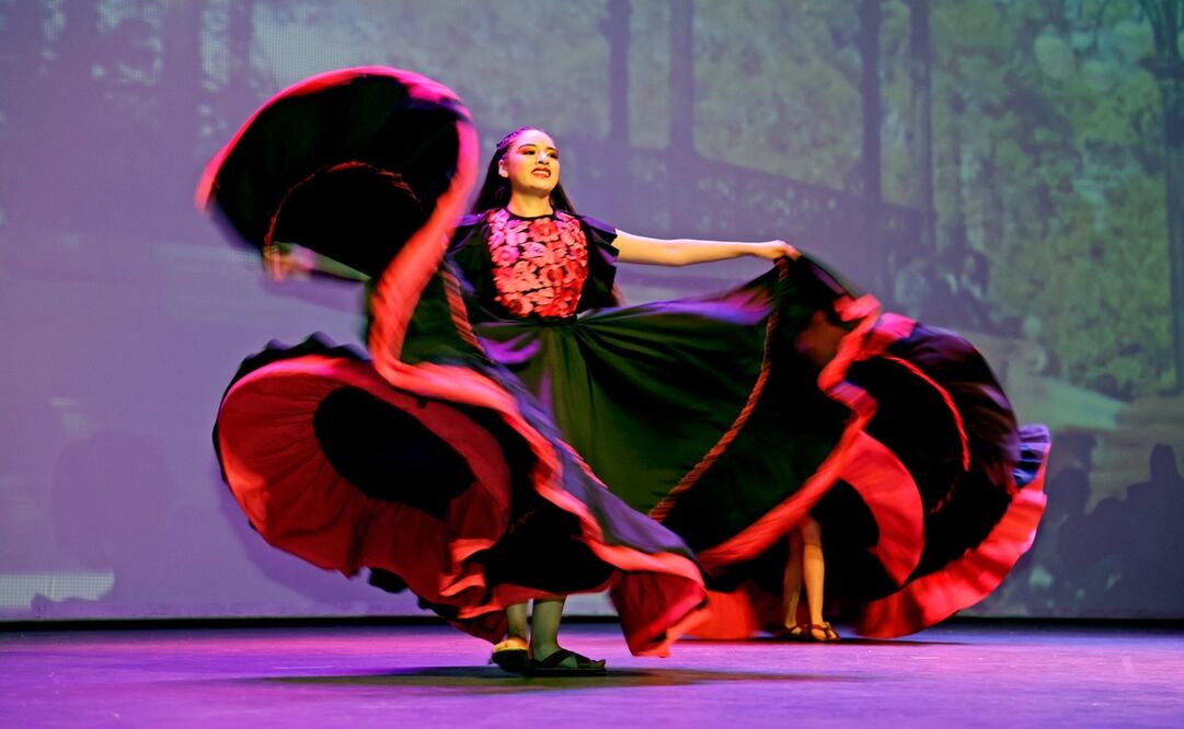 Estudiantes mexiquenses, campeones mundiales de danza folclórica en el “New Prague Dance Festival 2025" / Foto Especial