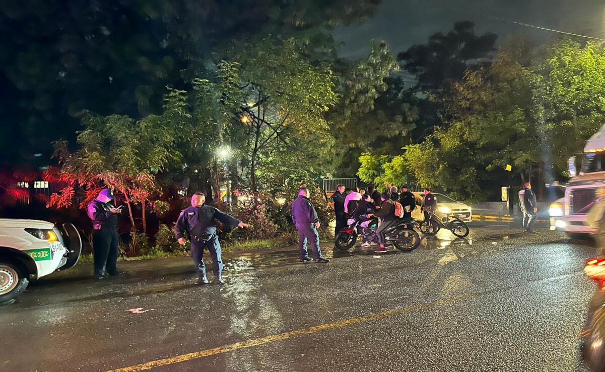 Estudiantes bloquearon la carretera Cuautitlán-Teoloyucan / Foto Especial