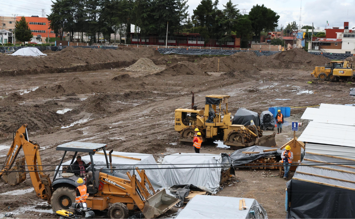 En Toluca, residentes alzan la voz para rechazar una construcción clandestina de una nave industrial, temiendo impacto ambiental y riesgo por una falla geológica. Foto: Especial