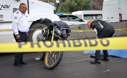 Detienen a choferes tras muerte de usuario de mototaxi en la vía hacia Querétaro