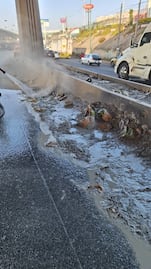 Derrame de cemento en Periférico Norte provoca cierre parcial a la altura de Perinorte