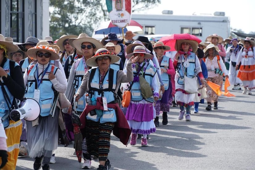 Despliegan operativo de salud para proteger a 40 mil peregrinos de Querétaro hacia el Tepeyac