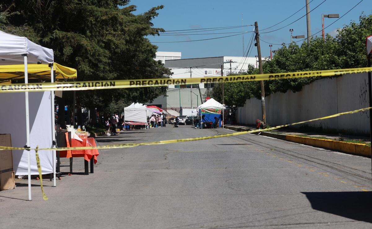 Comercio informal bloquea paso a ambulancias en zona de hospitales en Toluca