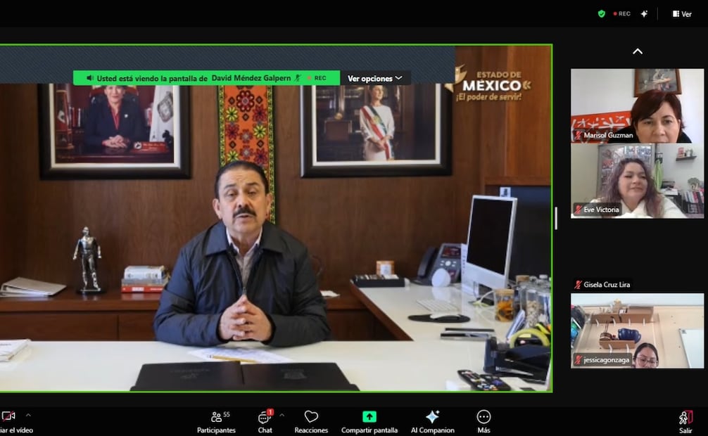 El titular de la SECTI, Miguel Ángel Hernández Espejel, destacó la importancia de la formación emocional en el aula. Foto Especial