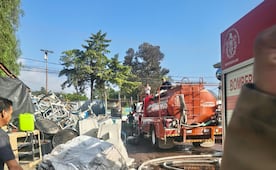 Sofocan incendio en recicladora de materiales en Tepotzotlán