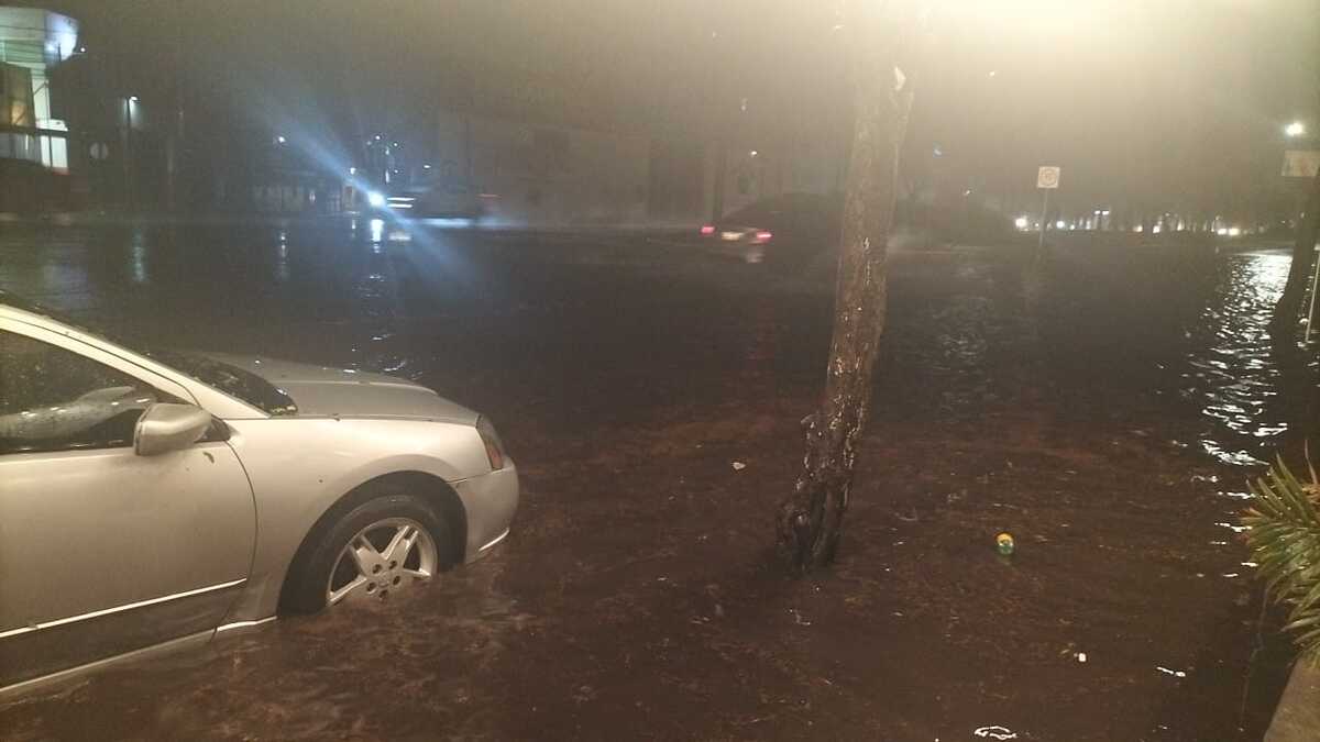 Tormenta eléctrica y granizo se registra en Toluca