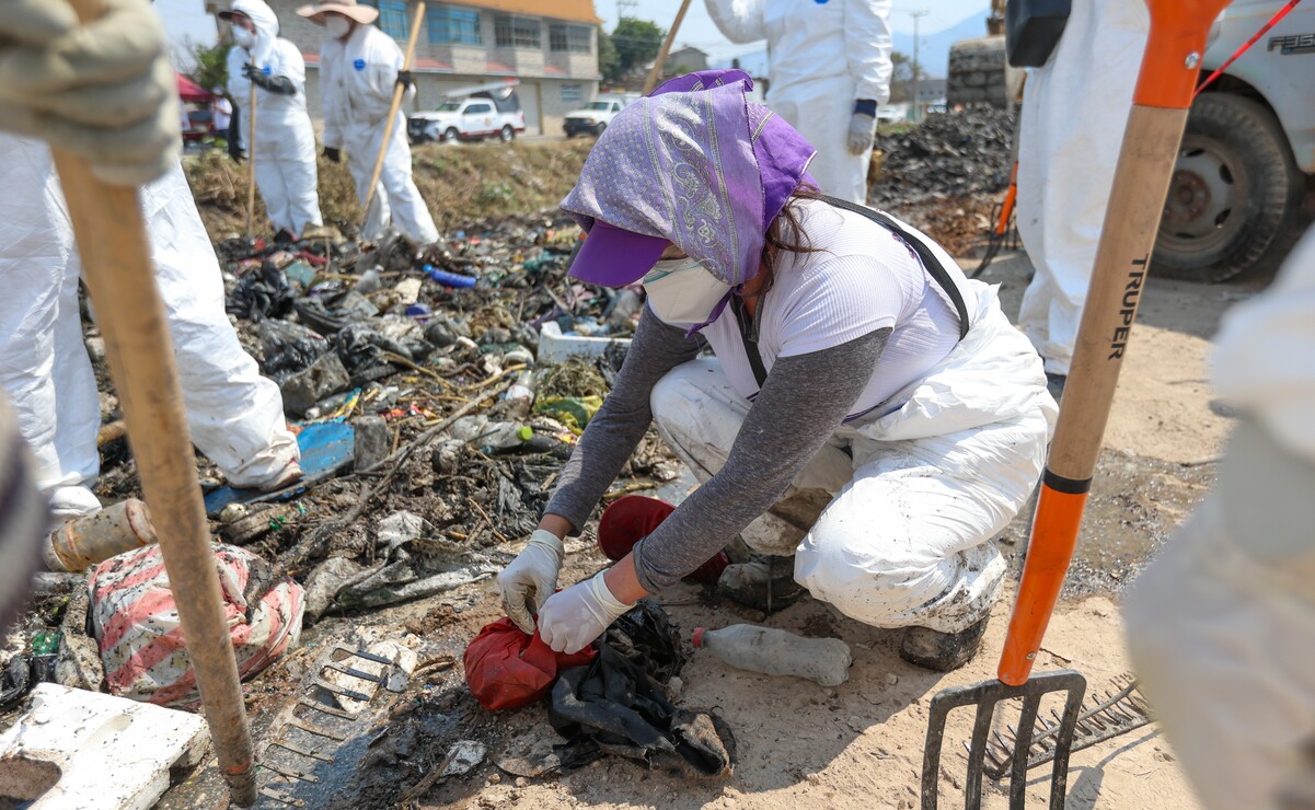 Los grupos de búsqueda de desaparecidos continúan sus labores en las aguas negras de Ecatepec. Foto: Axel Sánchez