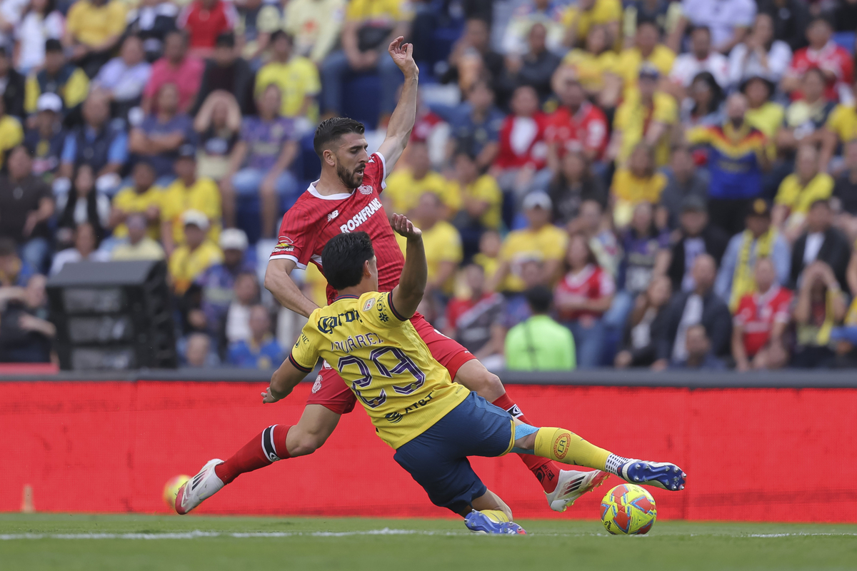 Toluca cae 3-0 ante el América en el Estadio Azteca, sufriendo su segunda derrota del torneo Clausura 2025. Foto Especial