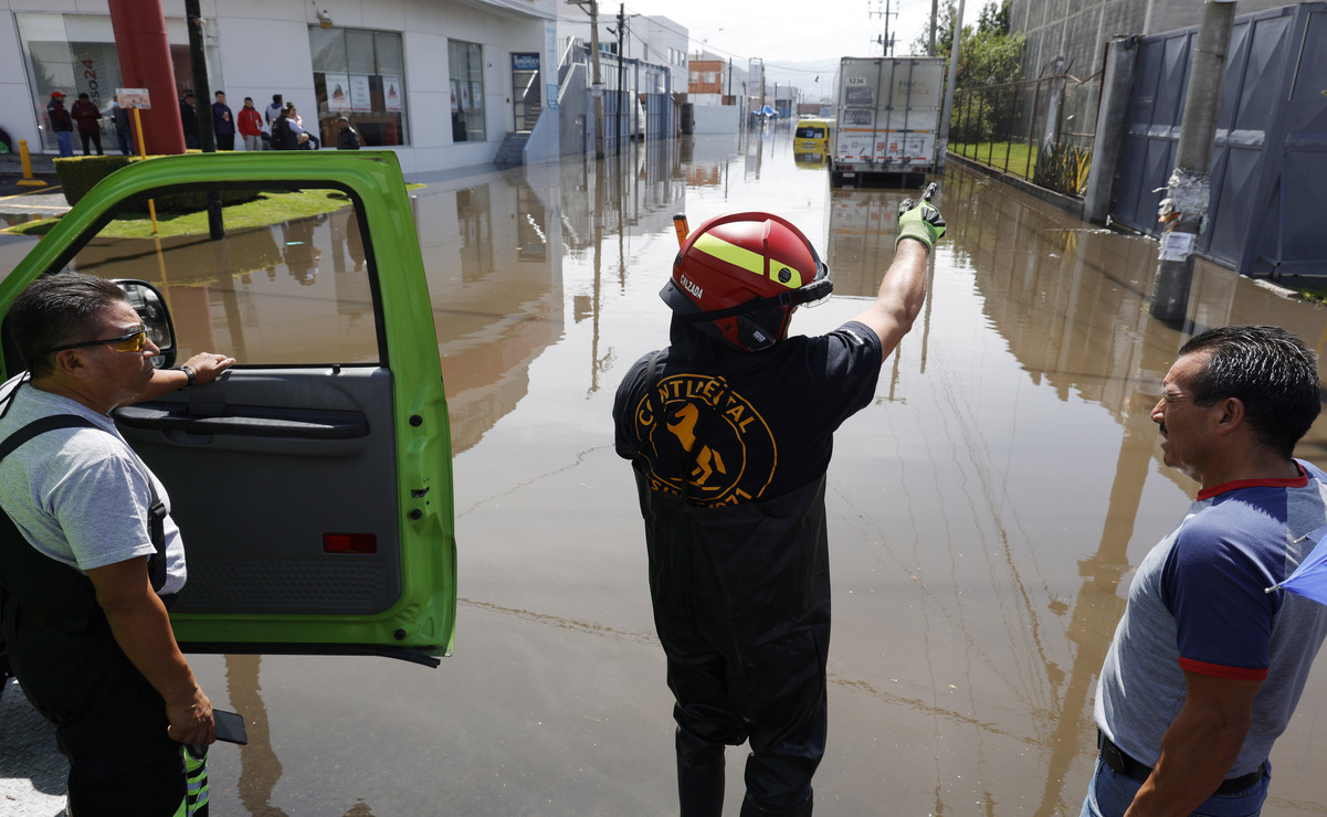 Una de las naves industriales más afectadas fue de Komatsu / Foto: Arturo Hernández