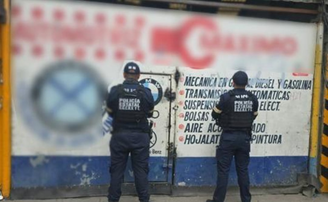 El taller mecánico donde fueron localizados y asegurados seis vehículos con medios de identificación alterados. Foto especial