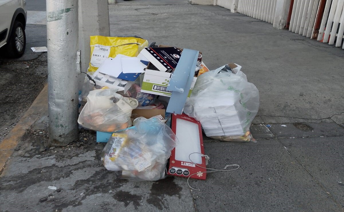 Los camiones recolectores de basura ya no pasan a diario, lo que provoca que la basura se acumule. Foto: Rebeca Jiménez