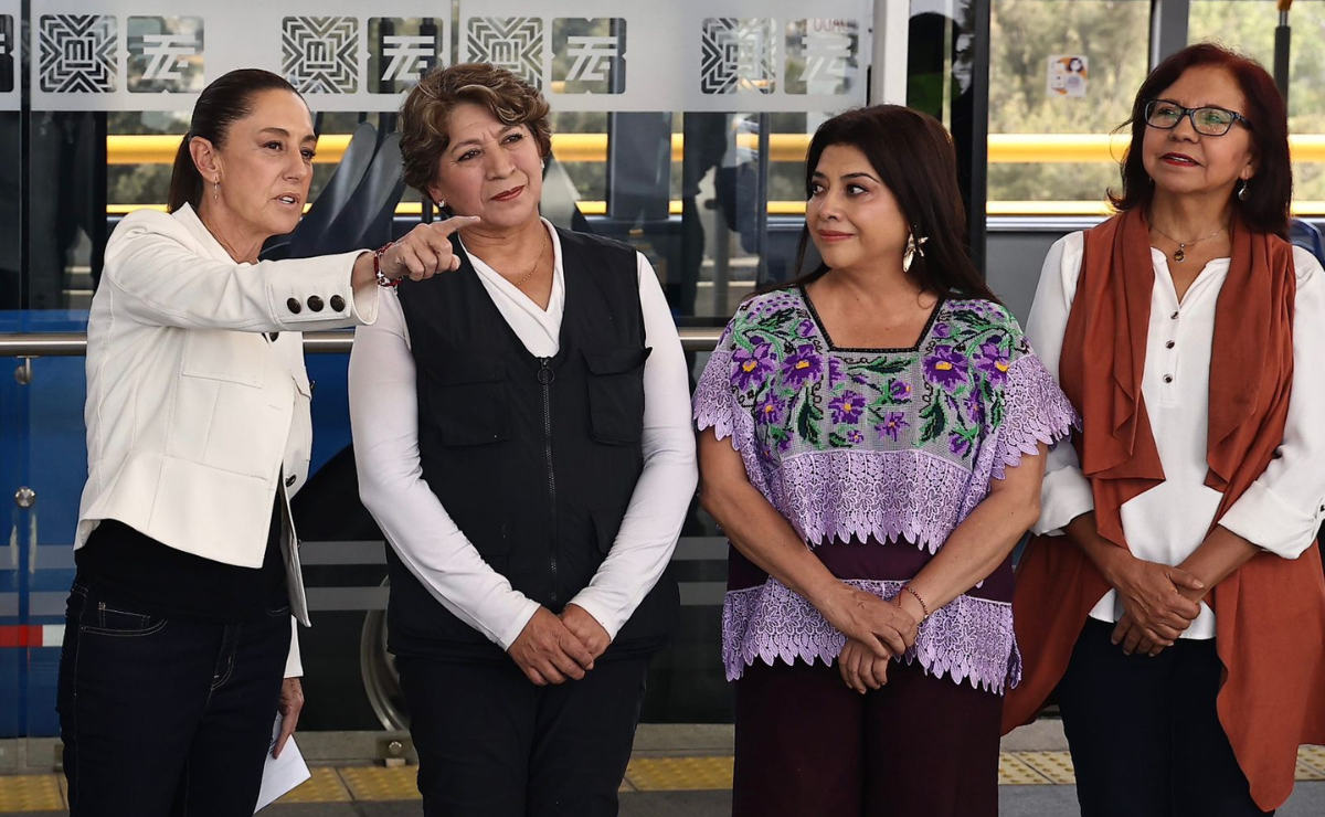 Uno de los vehículos del Trolebús Elevado Santa Martha-Chalco realiza pruebas operativas en el oriente del Estado de México Foto: Berenice Fragoso