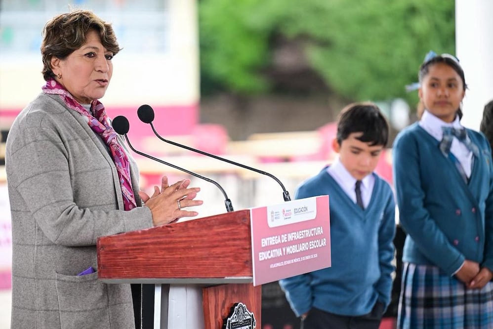 El programa insignia "Mujeres con Bienestar" cerró el año cubriendo a 650 mil mexiquenses, incluyendo seguros de vida y asistencia médica gratuita. Foto Alejandro Vargas / El Universal