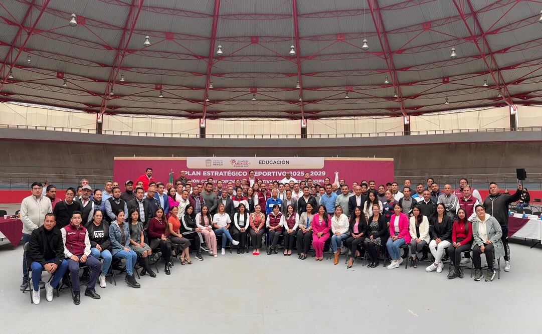 La reunión de representantes del deporte del Edomex, se llevó a cabo en el Velódromo de la Ciudad Deportiva Juan Fernández Albarrán en Zinacantepec. Foto: Especial