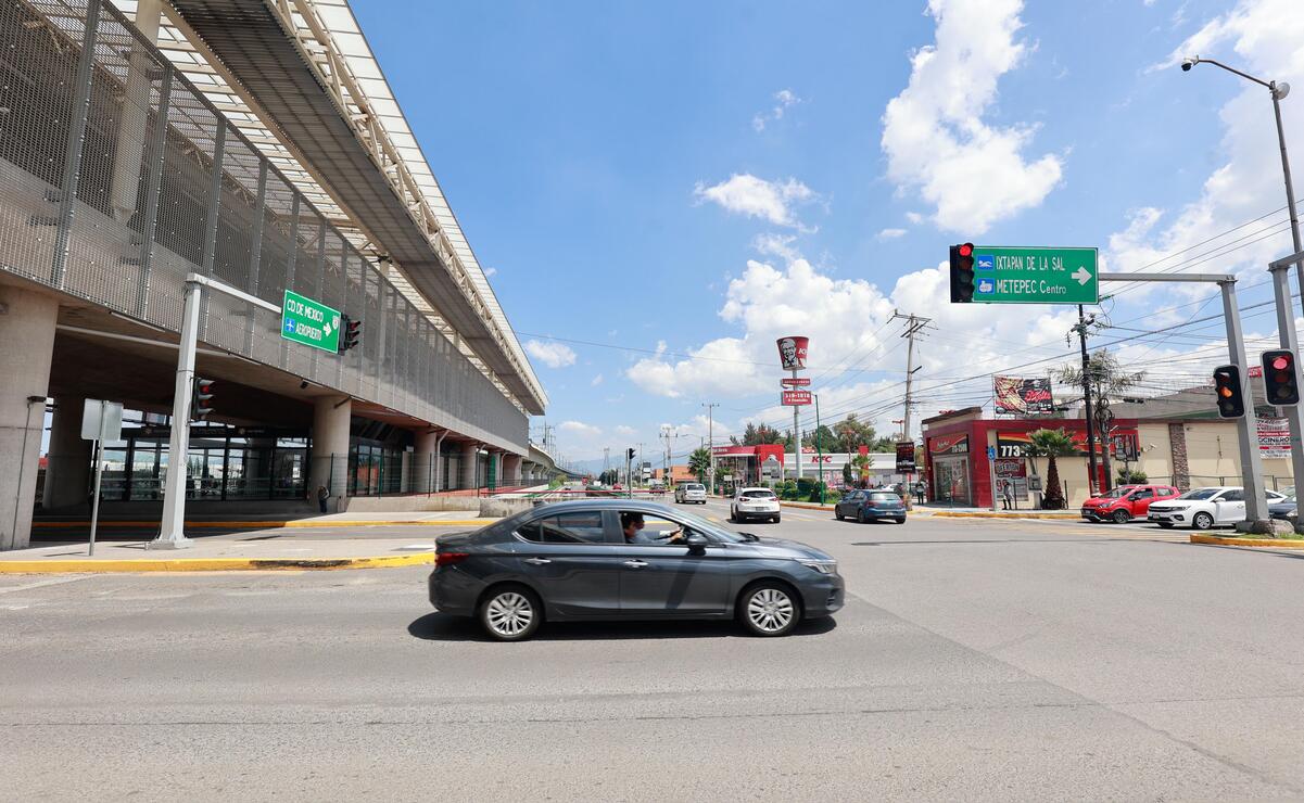 Planean normar anuncios espectaculares y comercio informal en tramos del Tren El Insurgente