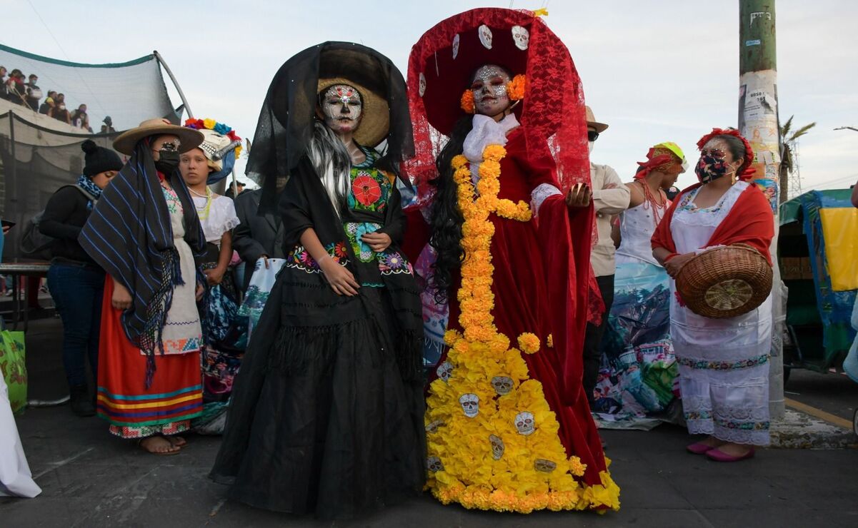En el Palacio Municipal se ha montado la ofrenda denominada "Nuestros Orígenes" / Foto Especial
