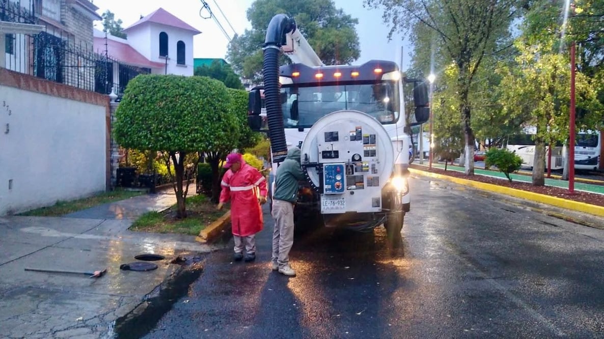 Las autoridades exhortaron a la ciudadanía a reportar cualquier incidente a través del número de emergencias 911 y mantenerse atenta a los avisos emitidos por Protección Civil y cuerpos de seguridad municipales. Foto: especial