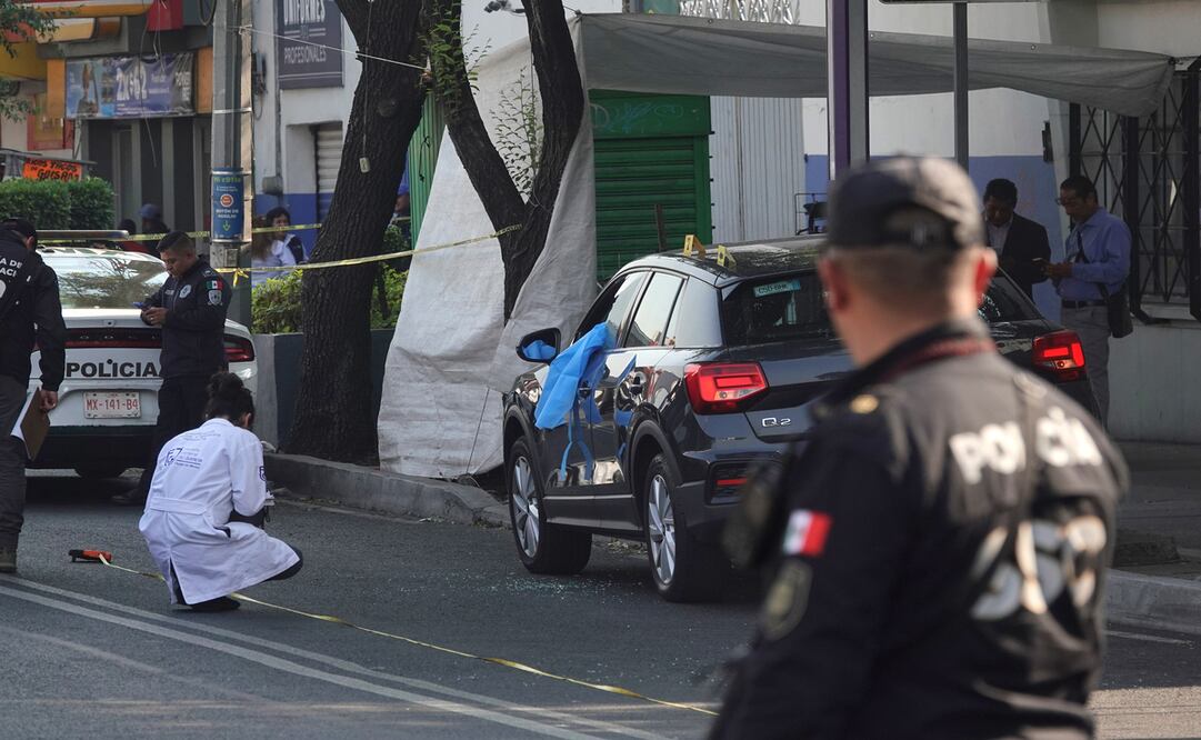Ximena Guzmán y José Muñoz, secretaria particular y asesor de la jefa de Gobierno de la CDMX, Clara Brugada fueron asesinados. Foto: EFE/Madla Hartz