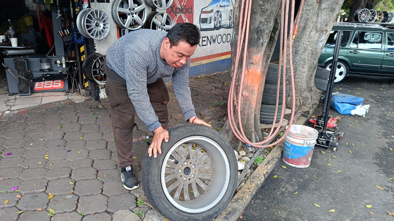 ¡Caer en un bache sale caro! Automovilistas gastan de 500 a 20 mil pesos en reparaciones