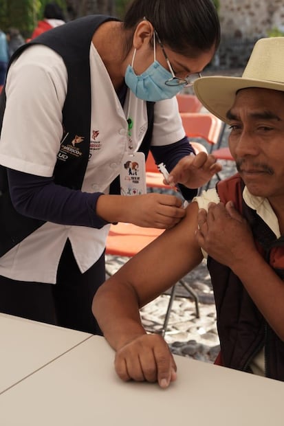 La Secretaria de Salud estatal, Macarena Montoya Olvera informó que la entidad cuenta con abasto suficiente de dosis para atender a los grupos prioritarios. Foto: especial