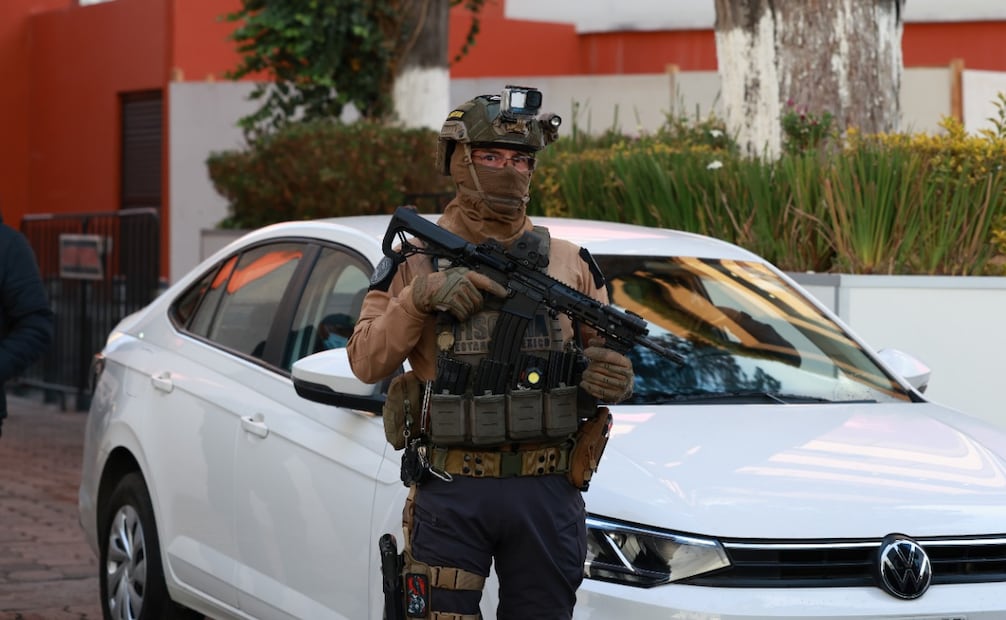 El imputado ingresó al Centro Penitenciario de Santiaguito, donde esperará su audiencia de vinculación a proceso. Foto Alejandro Vargas / El Universal
