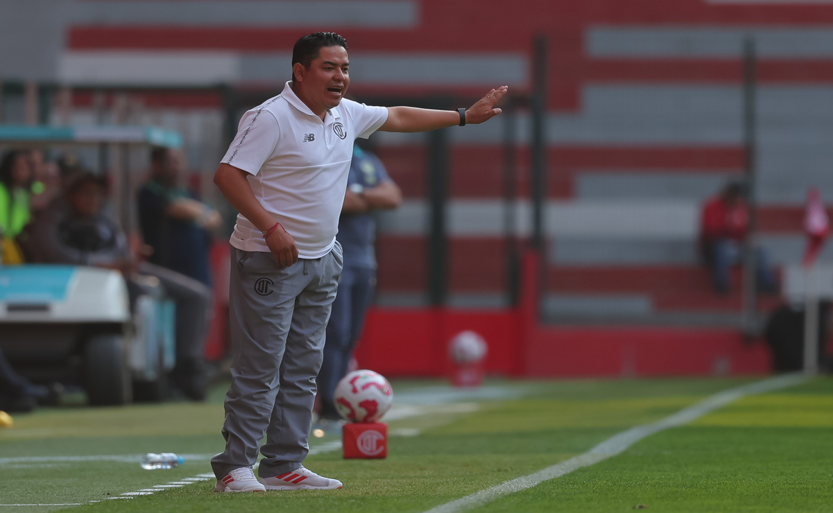 César Arzate reconoce la entrega y compromiso de las Diablas Rojas pese a no calificar a la Liguilla