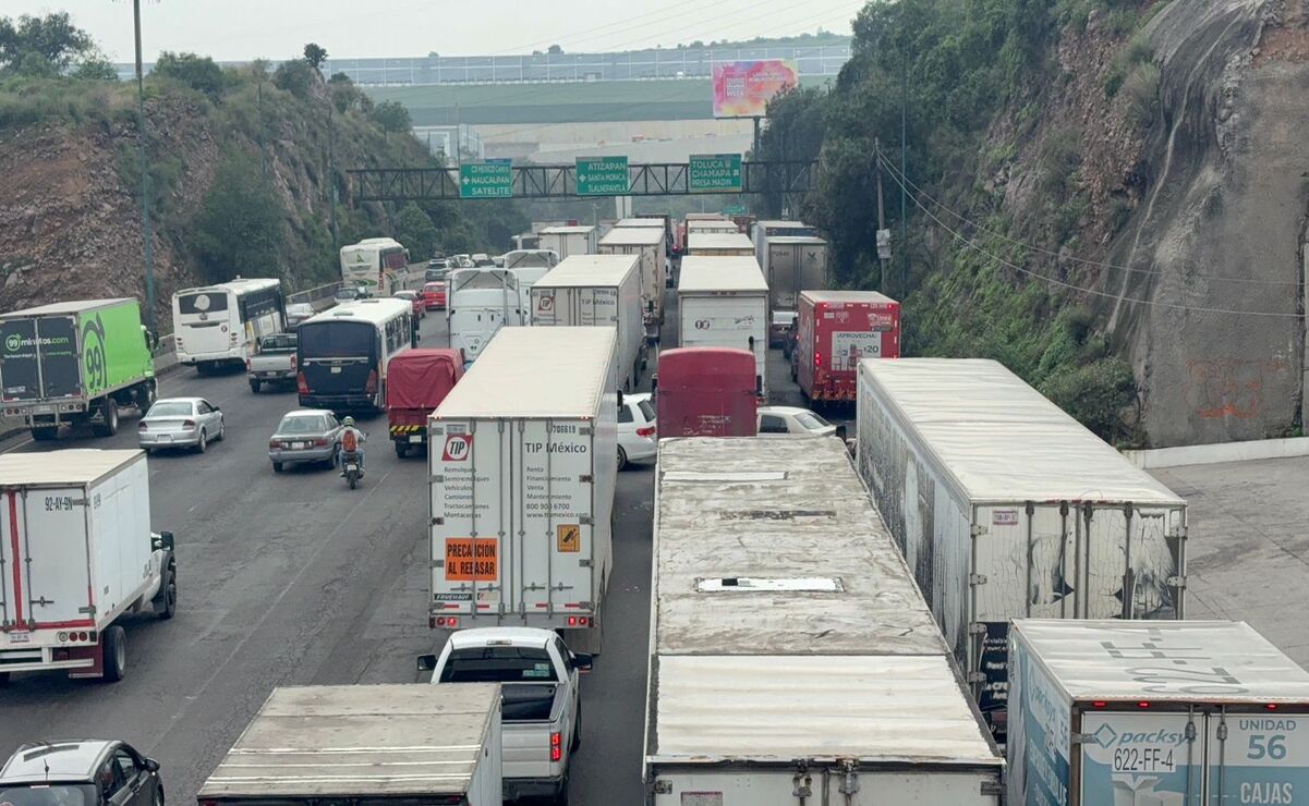 Caos vial en México-Querétaro: Tráfico colapsado en Cuautitlán Izcalli por zonas industriales