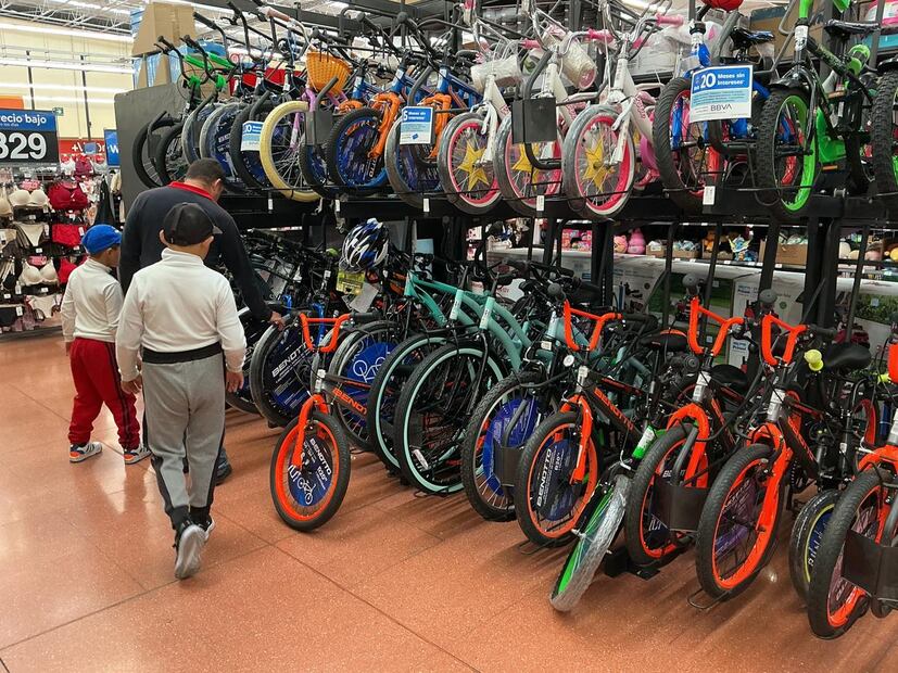 La dependencia del Gobierno del Estado de México emitió algunas recomendaciones, ente ellas, realizar sus compras locales de manera responsable. Foto: especial