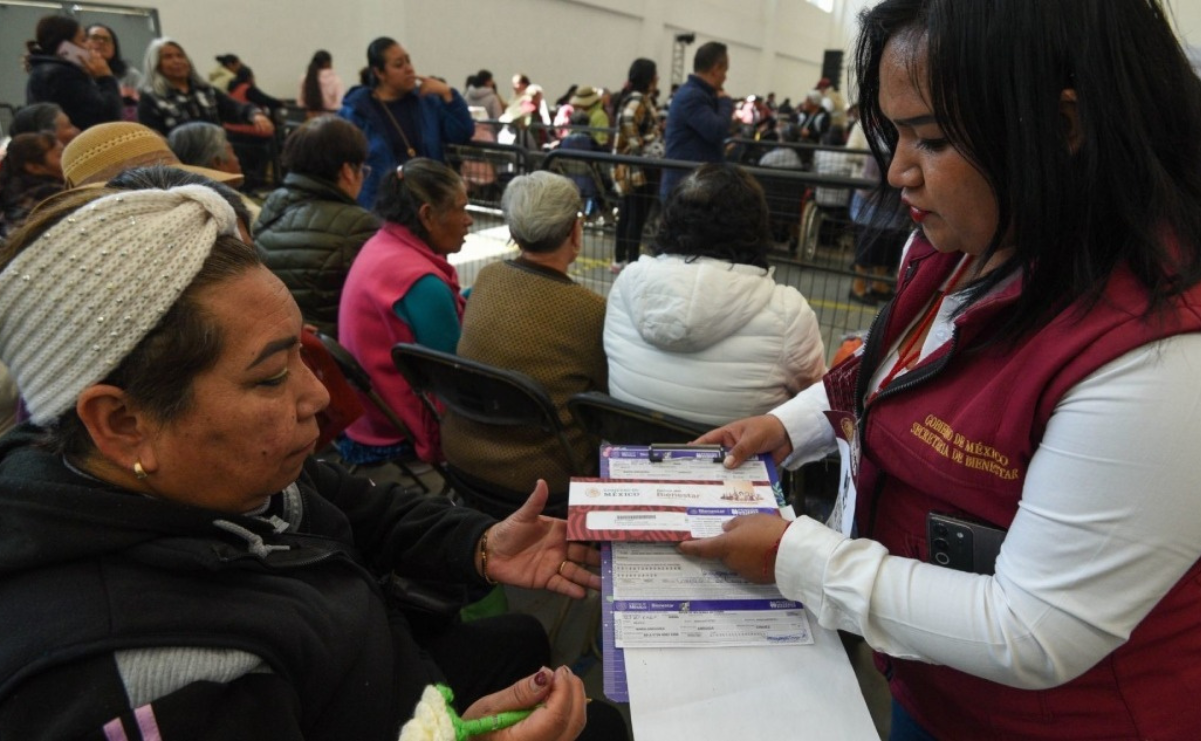 El Edomex pagará a "Servidores del Pueblo" por apoyar programas sociales. Foto Especial