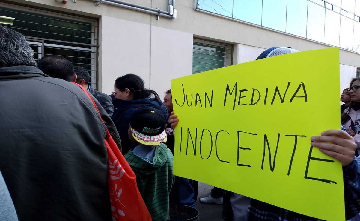 Juan un adulto mayor detenido de más de 80 años, tiene una discapacidad auditiva. Foto: Rebeca Jiménez
