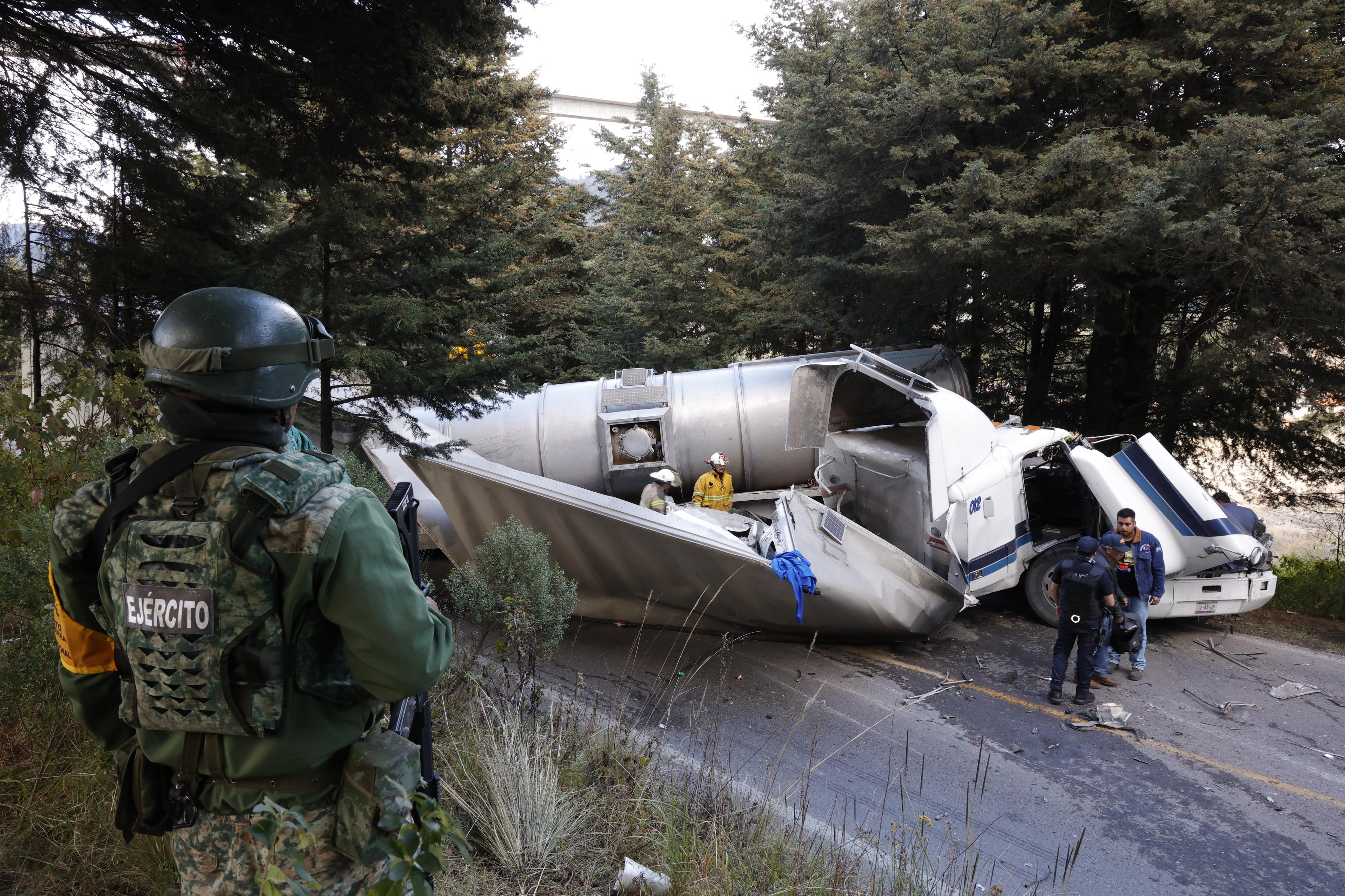 Accidente múltiple paraliza carretera Tenango-La Marquesa