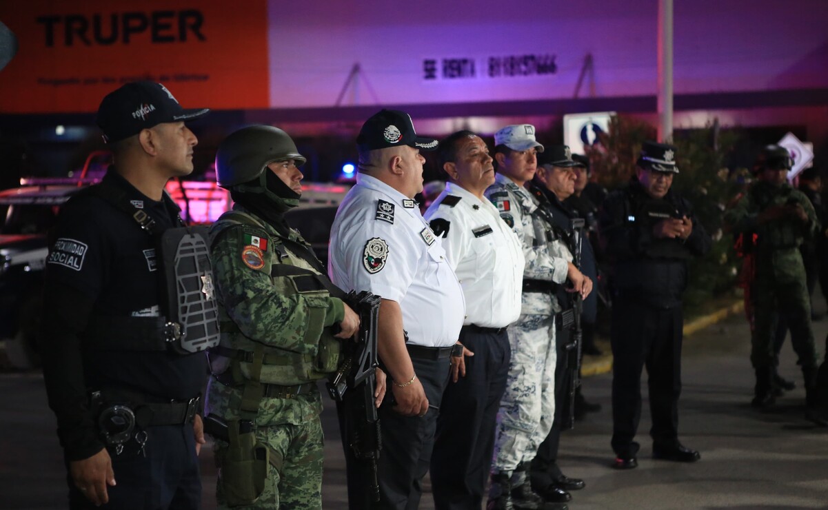 Se desplegaron más de 100 elementos sobre una colonia de Ecatepec para evitar la incidencia delictiva. Foto: Especial