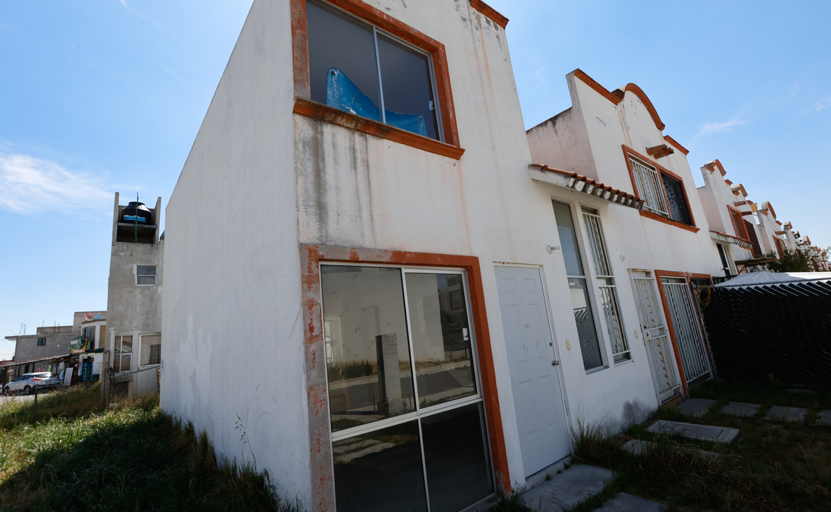 A lo largo de 2024 se entregaron 4 mil 036 títulos de propiedad o posesión, beneficiando a 14 mil 933 habitantes de 111 municipios. Foto: Archivo El Universal Estado de México