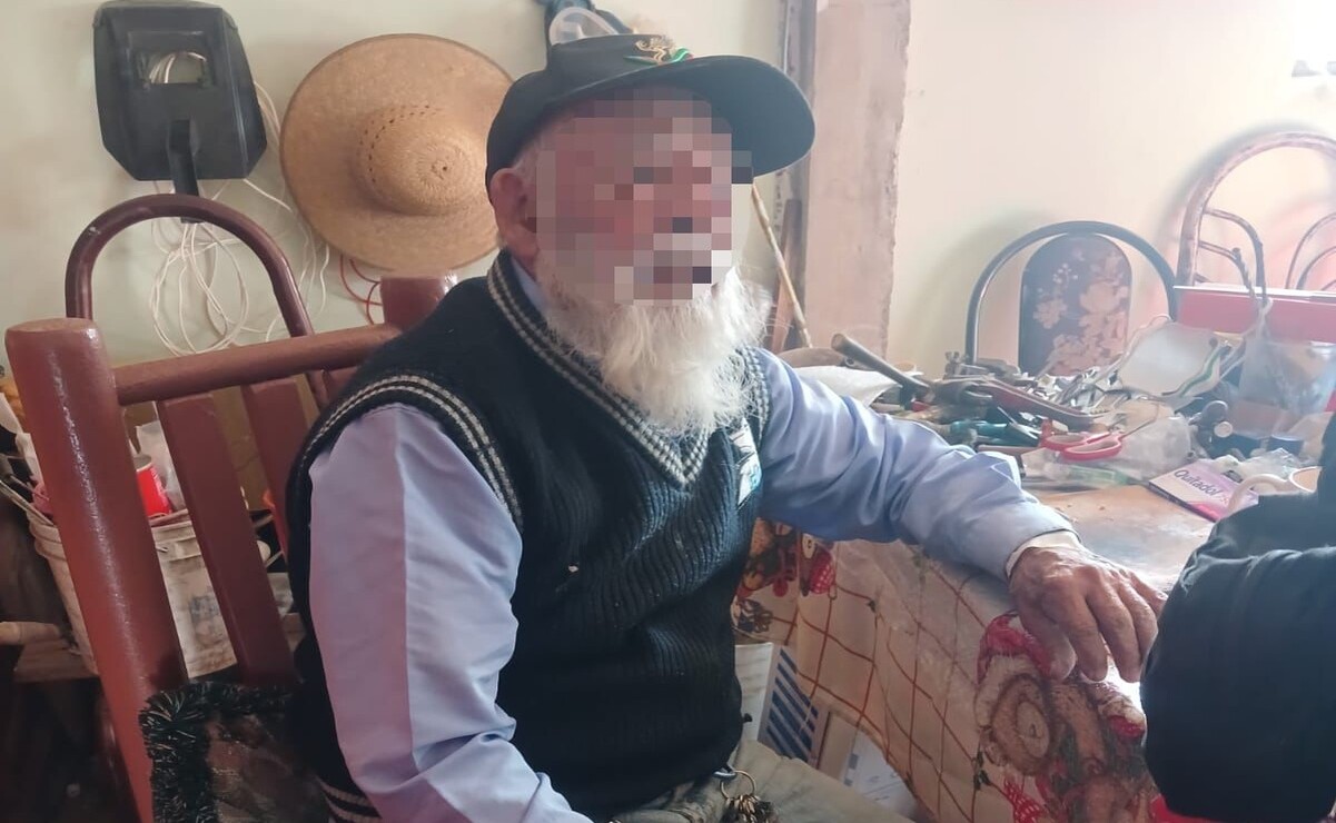 Intentó quitarse la vida y subió a una escalera en la azotea de su casa / Foto Especial