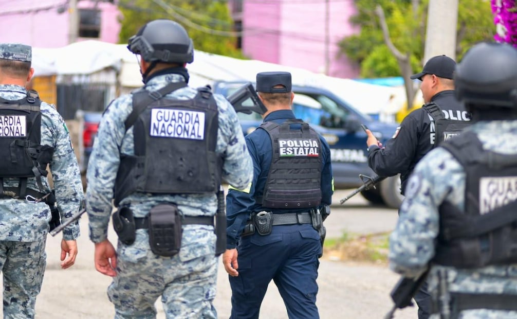 Elementos de seguridad de los tres órdenes de gobierno desplegados en las calles durante las acciones estratégicas del 'Operativo Otomí'. Foto Especial