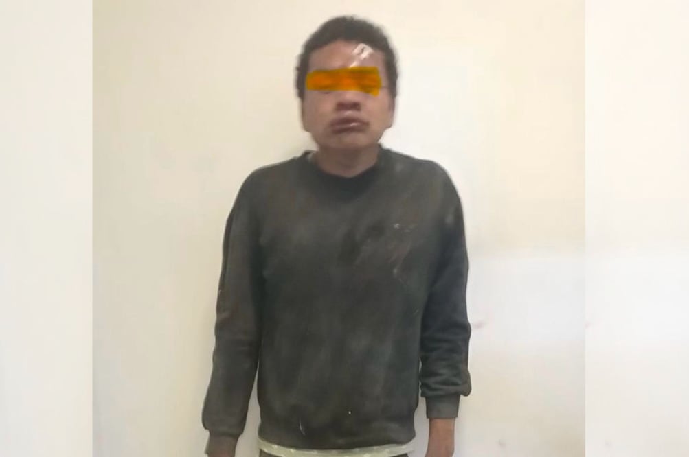 David “N” portaba un localizador electrónico en el tobillo, lo que confirma que se encontraba bajo proceso legal activo por robo con violencia antes de esta nueva agresión. Foto Especial