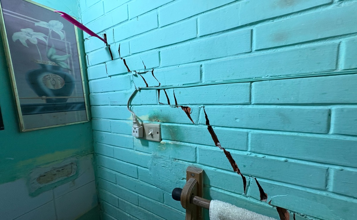 Tultitlán: Vecinos viven con el miedo latente del derrumbe de un edificio 