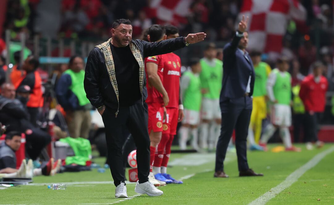 Antonio Mohamed reconoció la falta de contundencia en el ataque de Toluca, pero quedó satisfecho con el rendimiento de sus Diablos ante Necaxa. Foto: Especial
